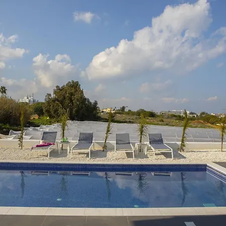 Olivine Pearl Villa *