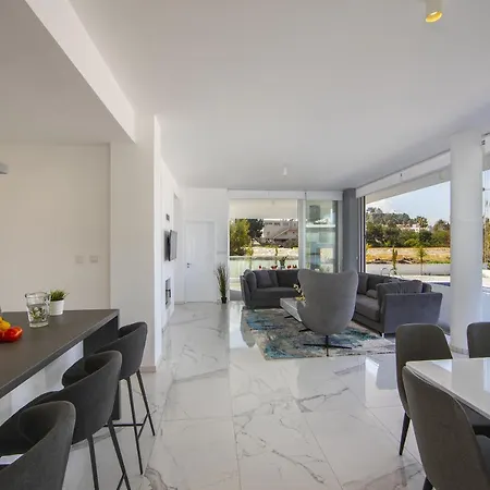 Vila Olivine Pearl *